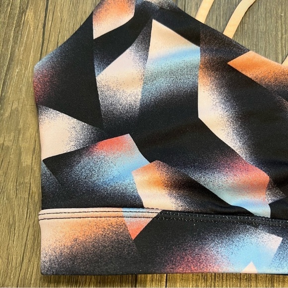 Women’s F21 Color Block Sports Bra Crisscross Back Size S - Picture 3 of 8